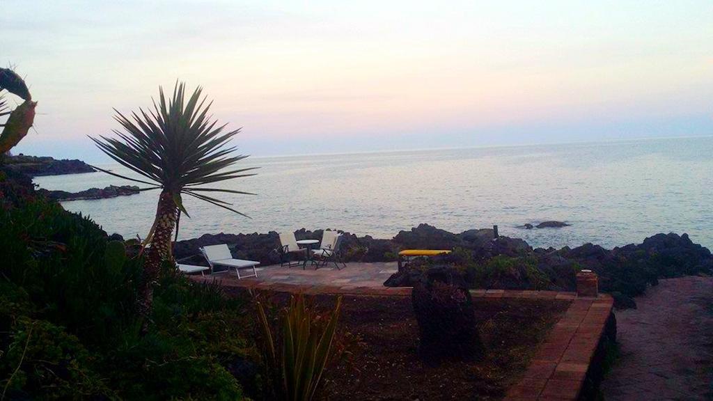 Casa Sul Mare Bed and Breakfast Κατάνια Εξωτερικό φωτογραφία