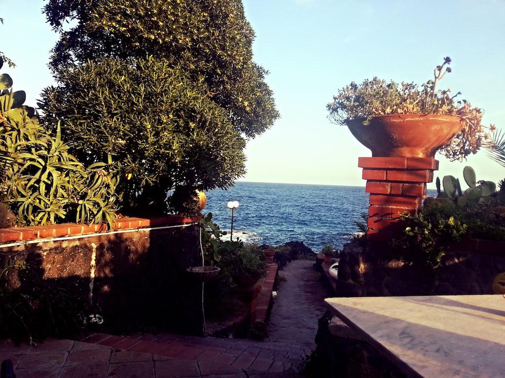 Casa Sul Mare Bed and Breakfast Κατάνια Εξωτερικό φωτογραφία